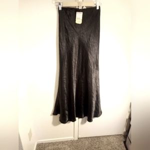 Mimi Chica Black Crinkled long Skirt in Jr. size XS